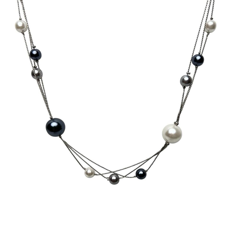Premier Designs Faux Pearl Necklace Class Act Gray White Round Beads Silver Tone